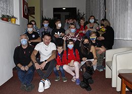 Předávání fotbalových balíčků v Telči